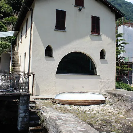 House On The Shore Of Apartamento *